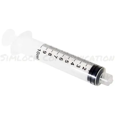 PLASTIC SYRINGE