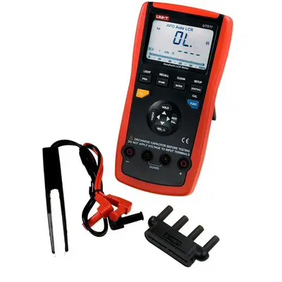 UNI-T UT611 LCR Meter
